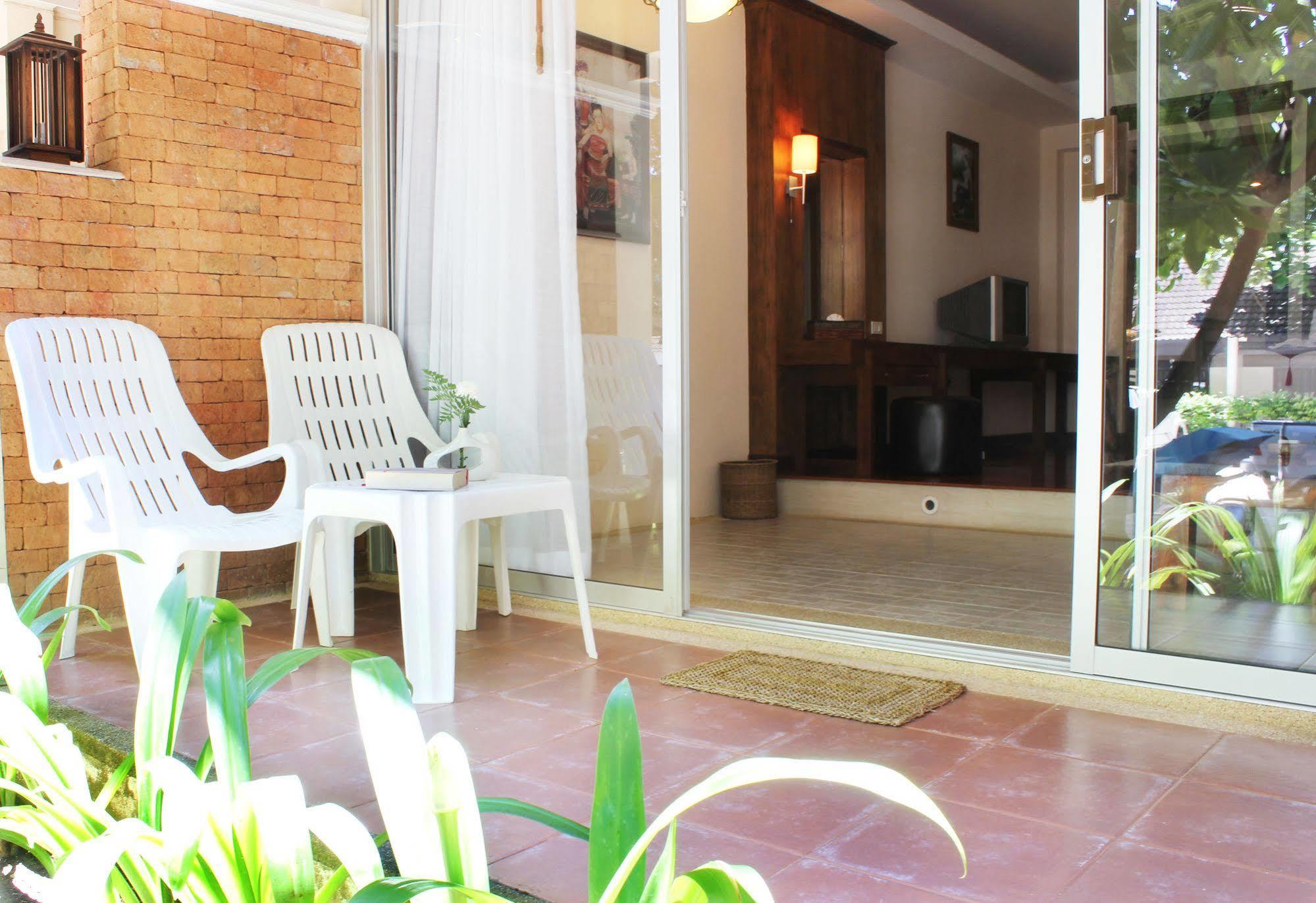 Baan Pron Phateep Patong Exterior photo