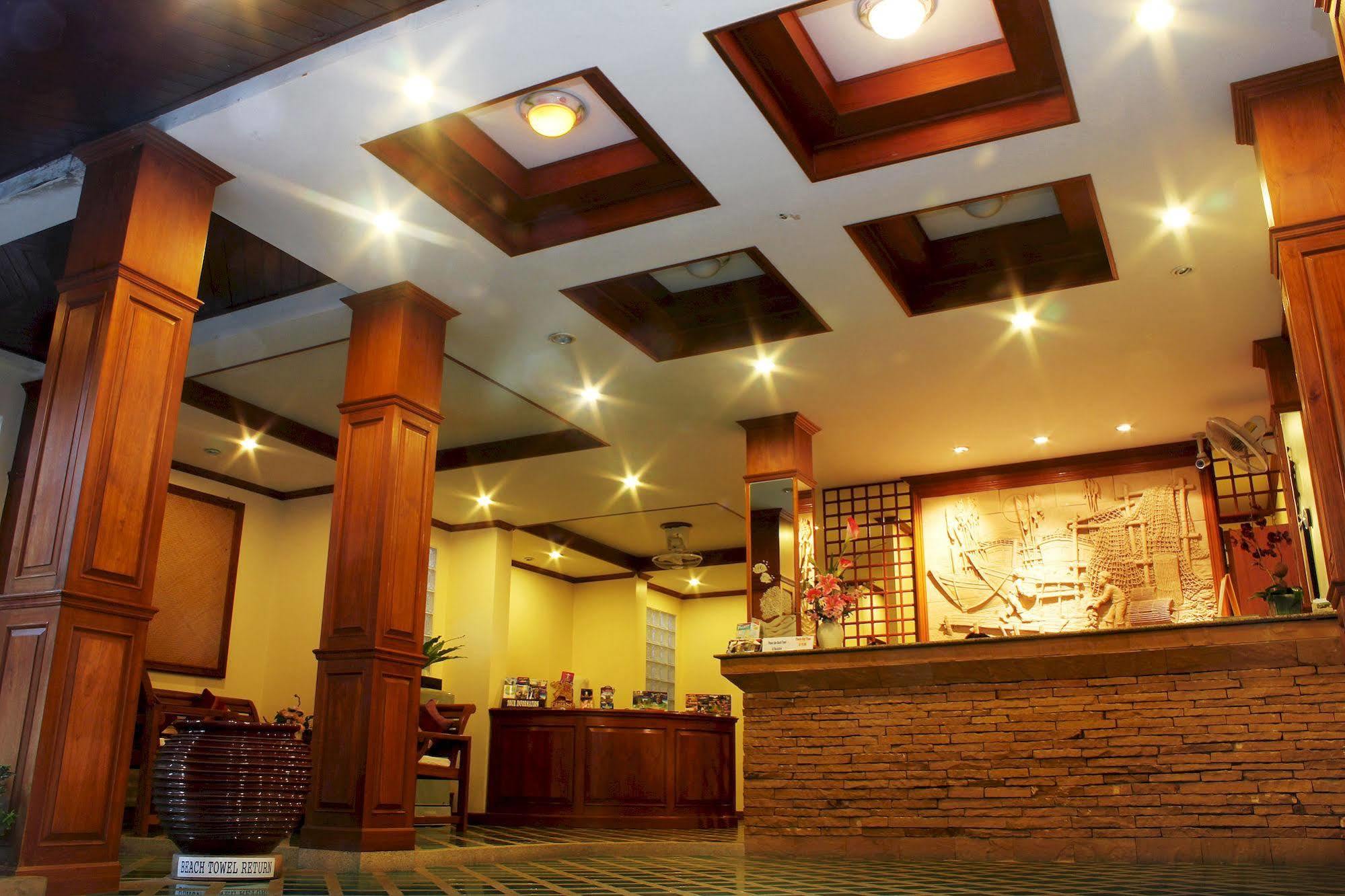 Baan Pron Phateep Patong Exterior photo